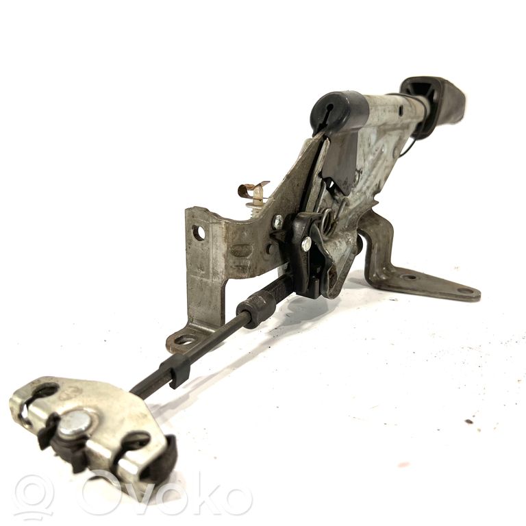 Механизм ручного тормоза (внутри)