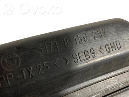 Stikla tīrītāja slotiņas