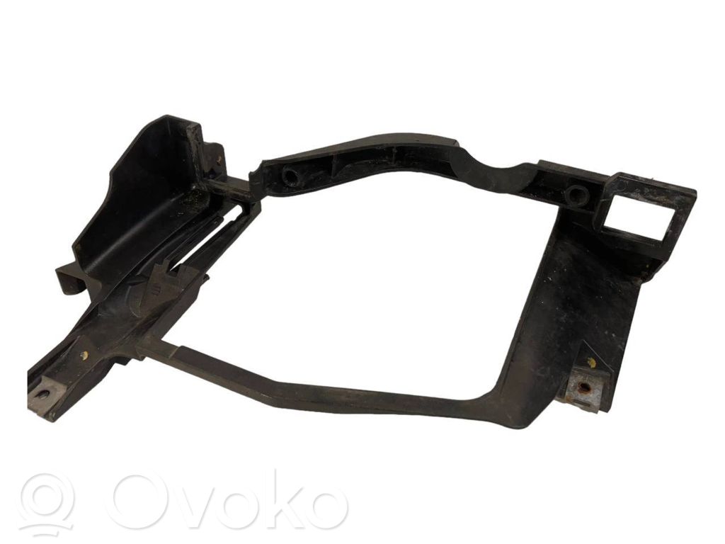 Priekšējā luktura turētājs