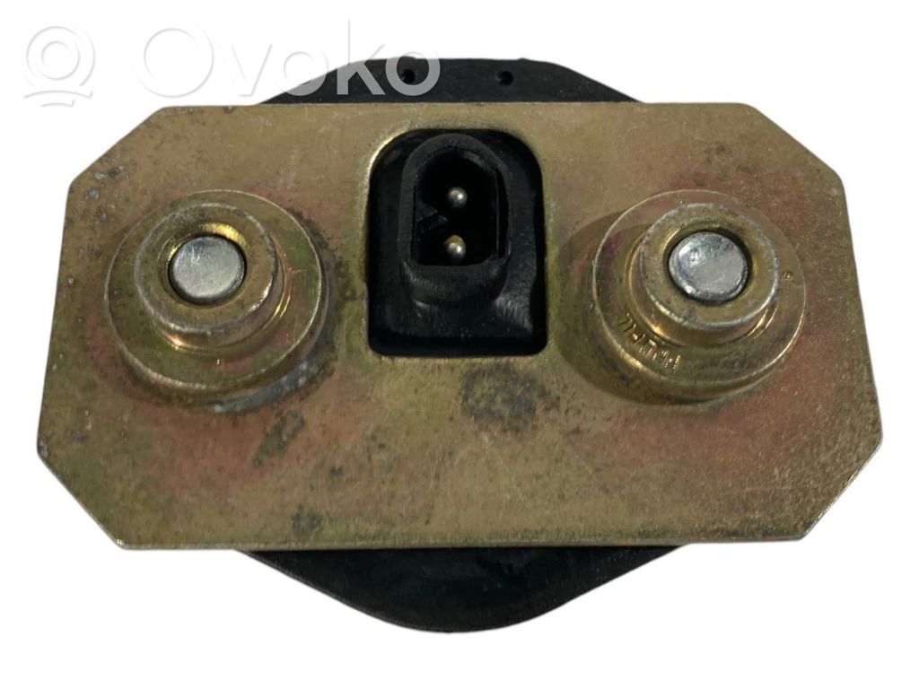 Петля для блокировки спереди