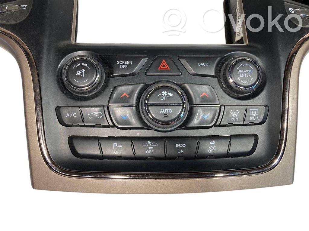 Gaisa kondicioniera / klimata kontroles / salona apsildes vadības bloks (salonā)