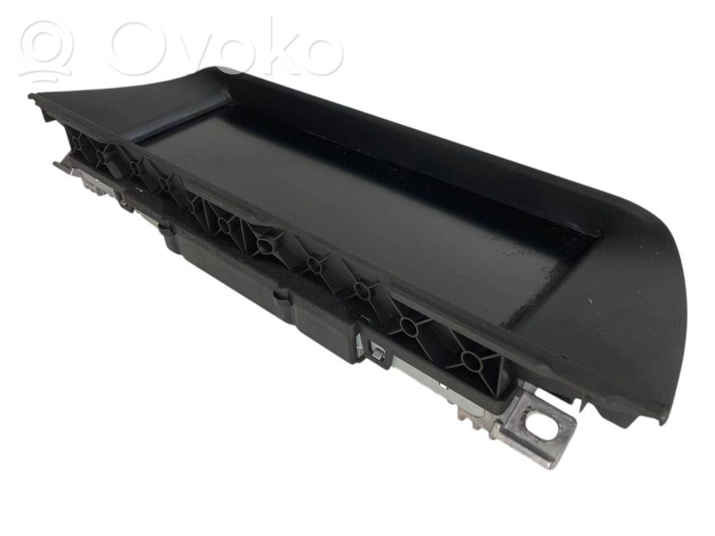 Ekrāns / displejs / mazais ekrāns