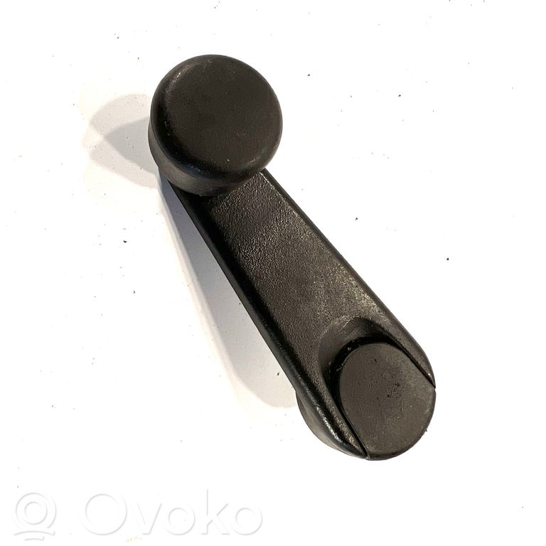 Loga atvēršanas rokturis