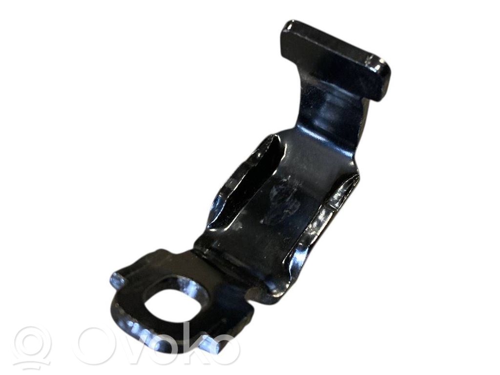 R 15 rezerves ritenis