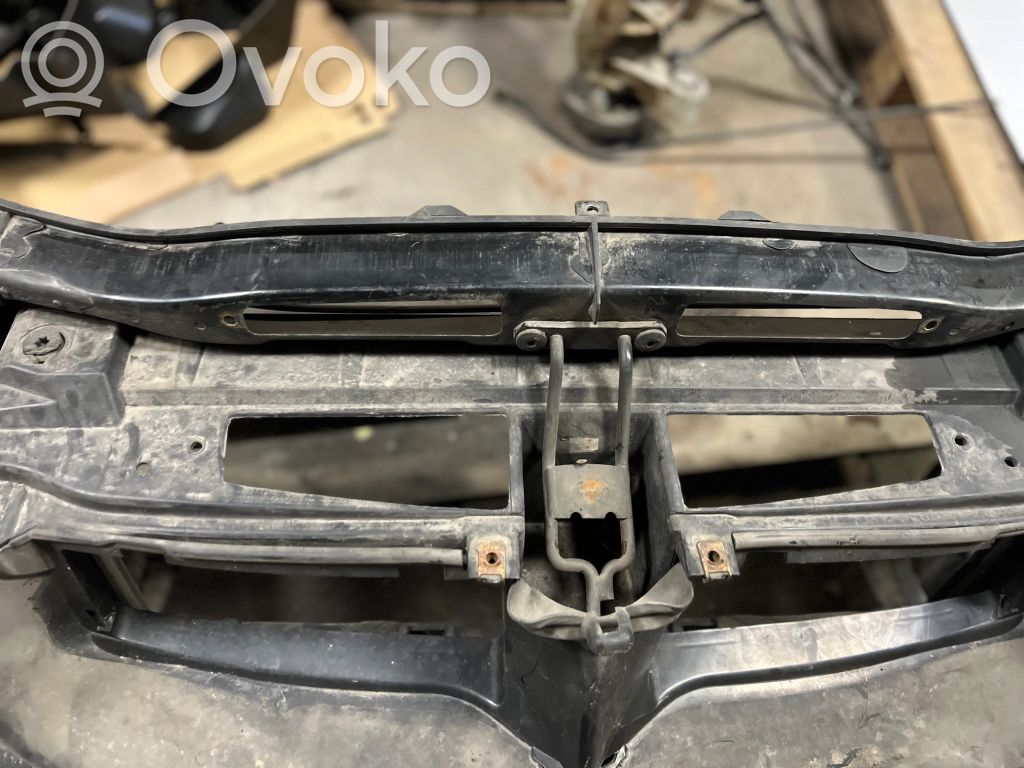 Держатель панели радиатора (телевизор)