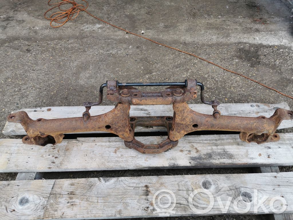 Pusrāmis aizmugurējais / priekšējais