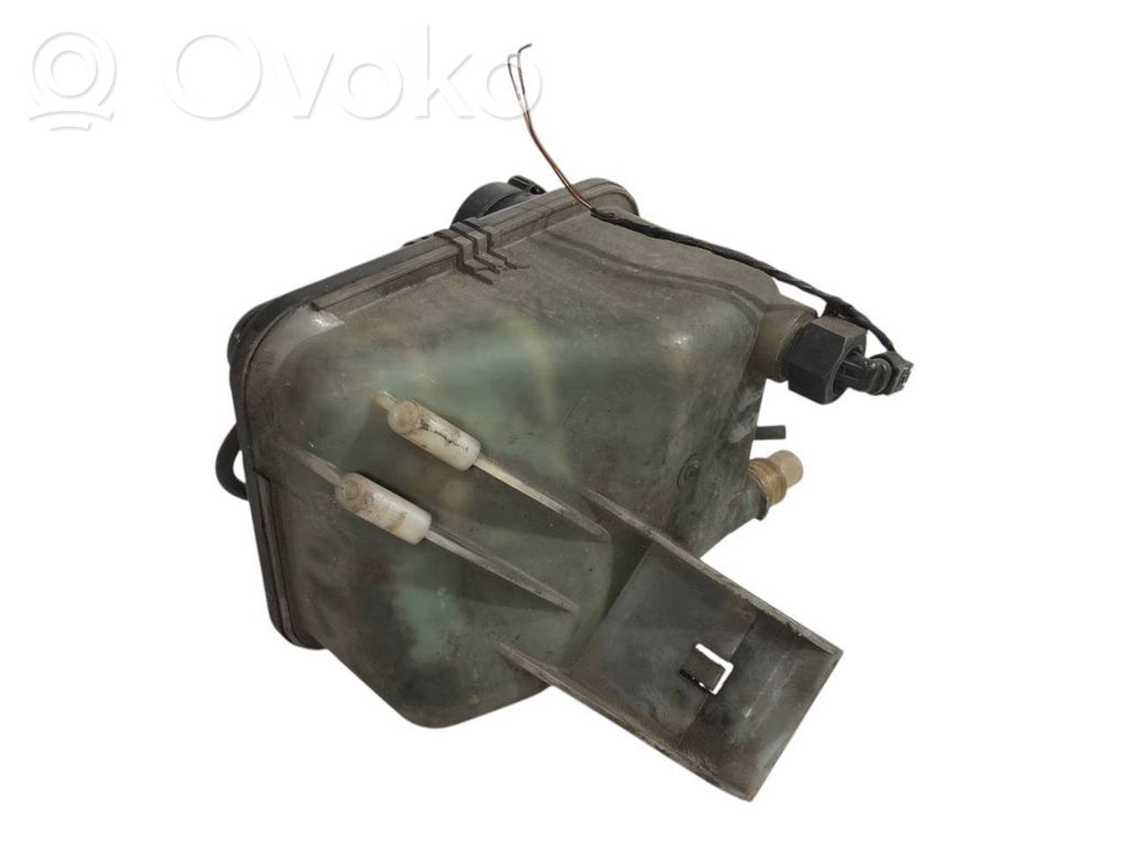 Coolant expansion tank