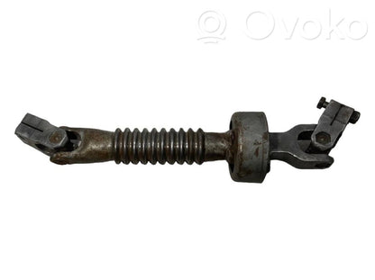 Stūresrata ass krustsavienojums