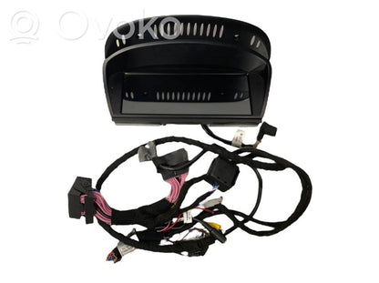 Ekrāns / displejs / mazais ekrāns