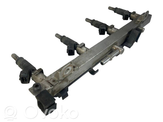 Fuel main pipe