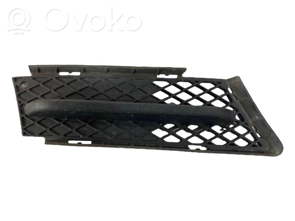 Apakšējais režģis (trīsdaļīgs)