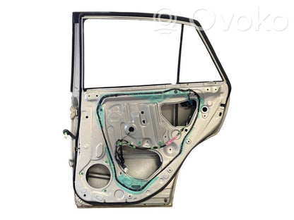 Aizmugurējās durvis