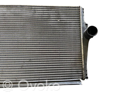 Starpdzesētāja radiators