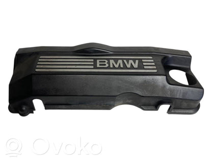 Engine cover (decorative trim)