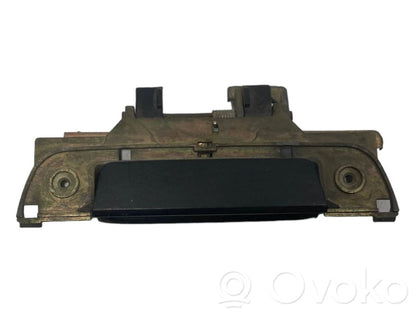 External opening handle