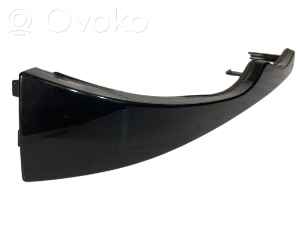 Priekšējā luktura dekoratīvā apdare