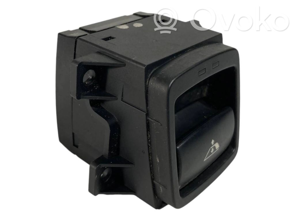 Citu veidu slēdži / pogas / pārslēdzēji