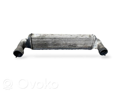 Starpdzesētāja radiators