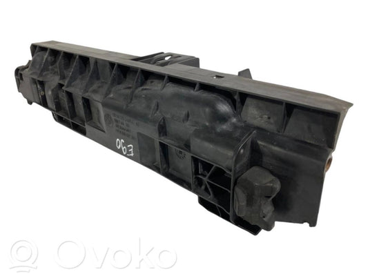 Radiatora (-u) turētājs / kronšteins