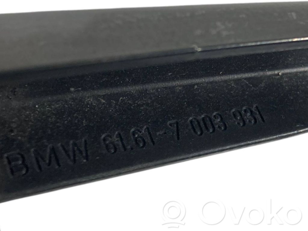 Priekšējā loga tīrītāja kājiņa