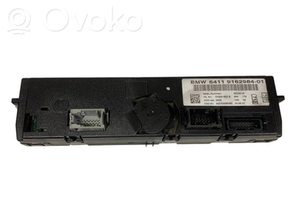 Gaisa kondicioniera / klimata kontroles / salona apsildes vadības bloks (salonā)