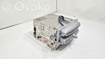 Radio / CD/DVD player / navigation