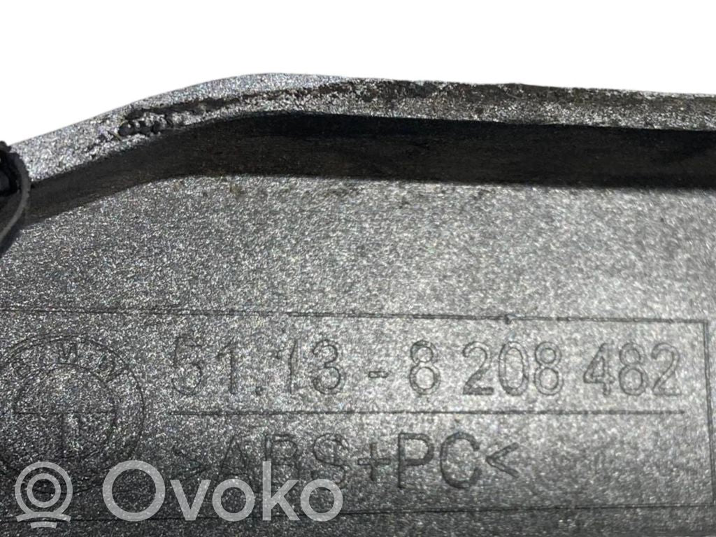 Priekšējā luktura dekoratīvā apdare