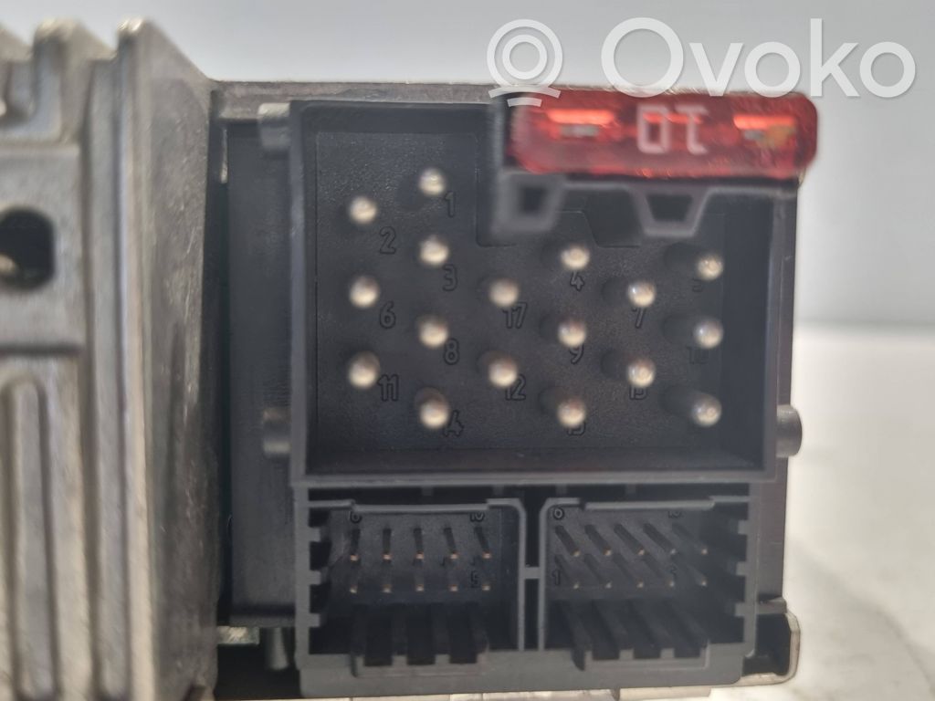 Радио / CD/DVD-плеер / навигация