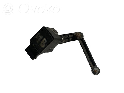 Augstuma sensors (priekšējo lukturu)
