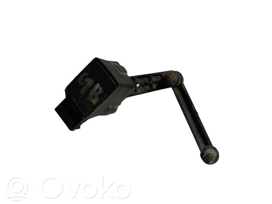 Augstuma sensors (priekšējo lukturu)