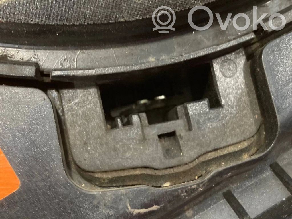 Zemo frekvenču skaļrunis