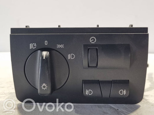 Headlight switch