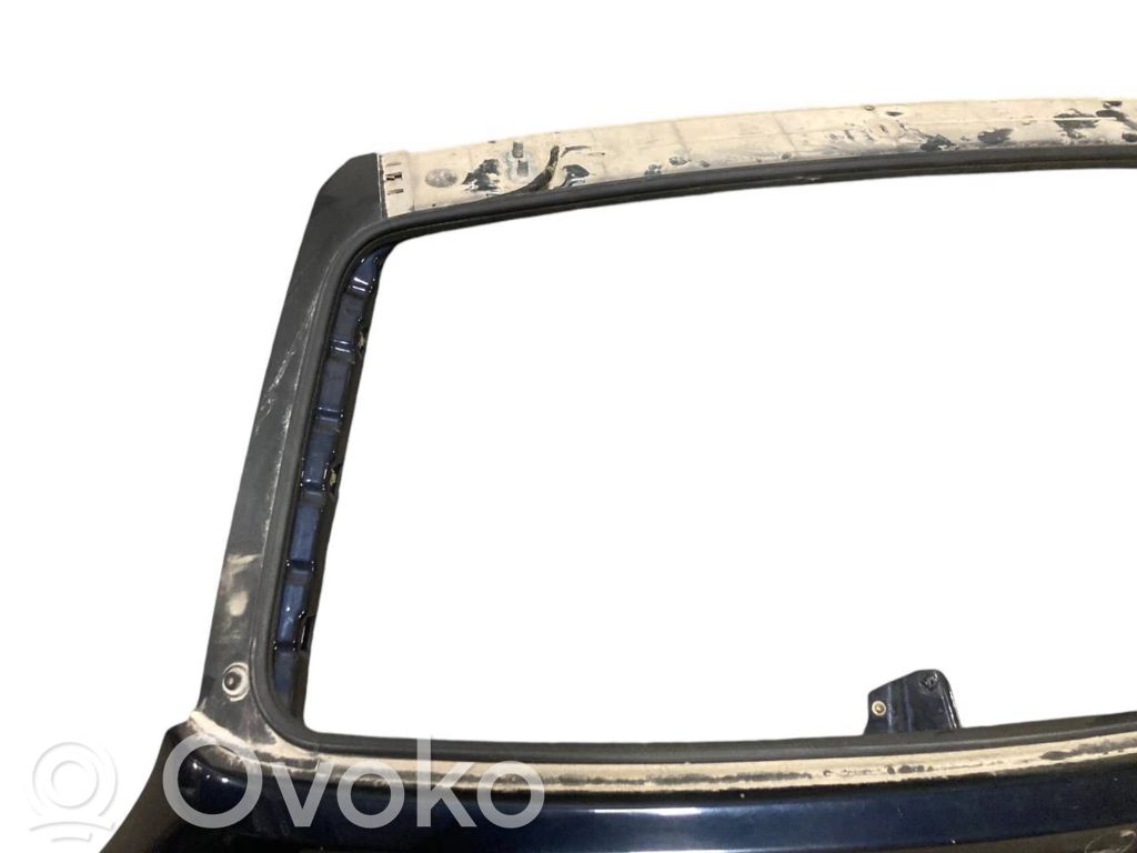 Aizmugurējais pārsegs (bagāžnieks)