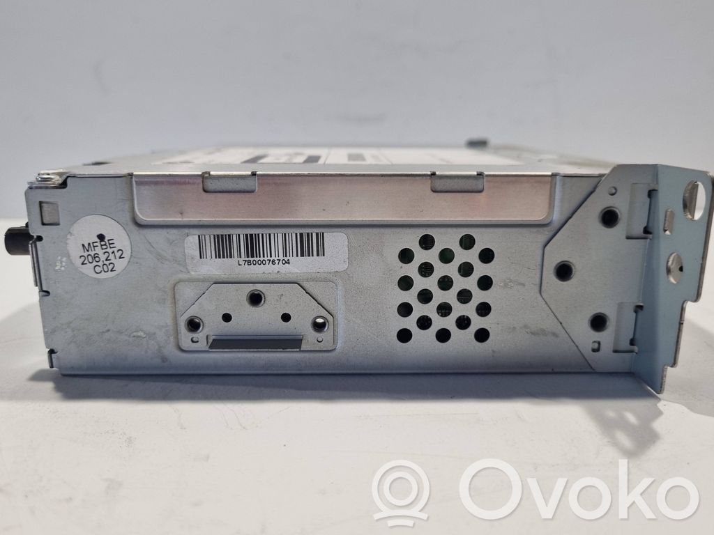 Радио / CD/DVD-плеер / навигация