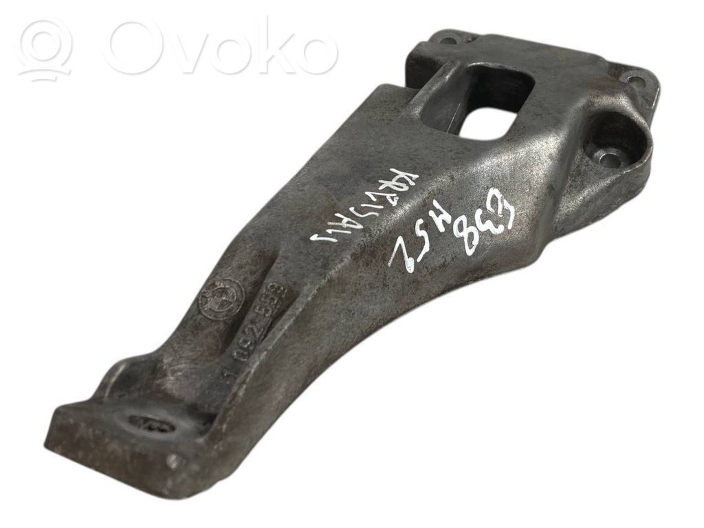 Dzinēja nostiprināšanas stiprinājums-kronšteins