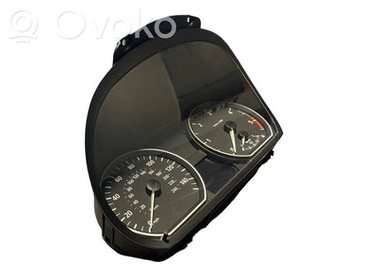 Speedometer (in the instrument panel)