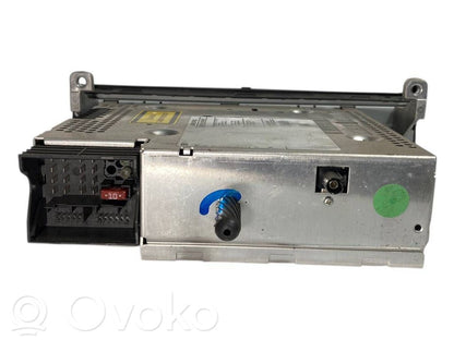 Radio / CD/DVD atskaņotājs / navigācija