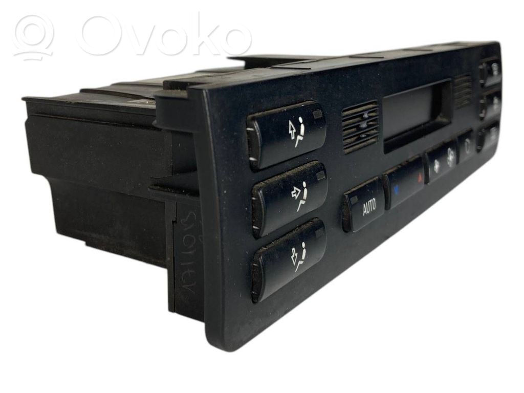 Air conditioning / climate control / interior heating control unit (in the passenger compartment)