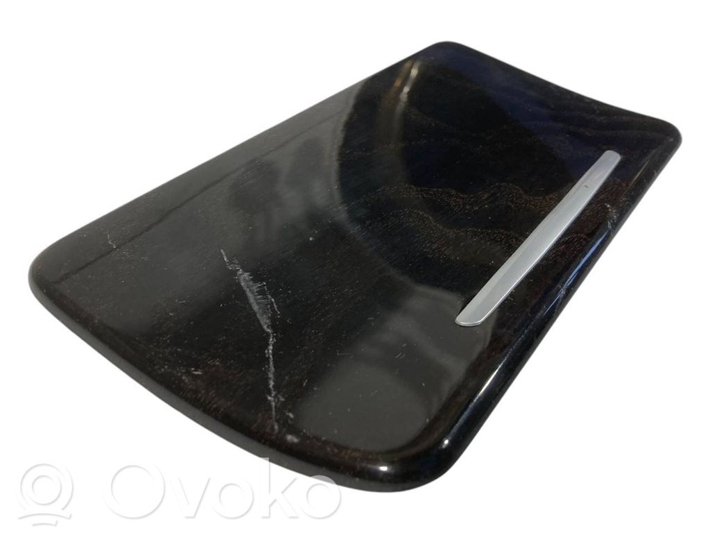 Cita veida salona detaļa