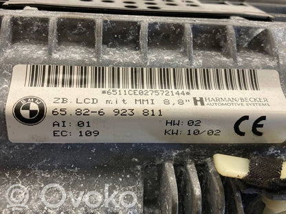 Ekrāns / displejs / mazais ekrāns