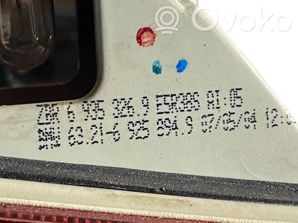 Aizmugurējais lukturis pārsegā