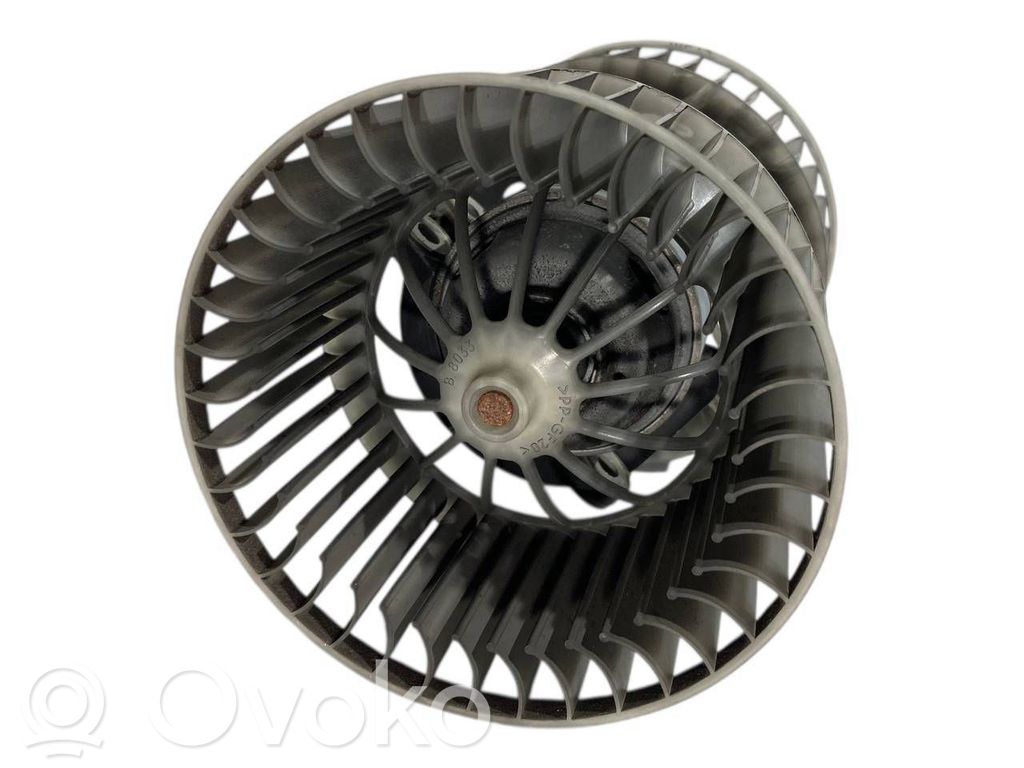 Mazā radiatora ventilators