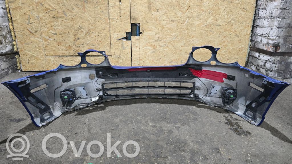 Передний бампер