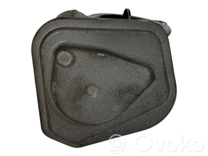 Дроссельный клапан