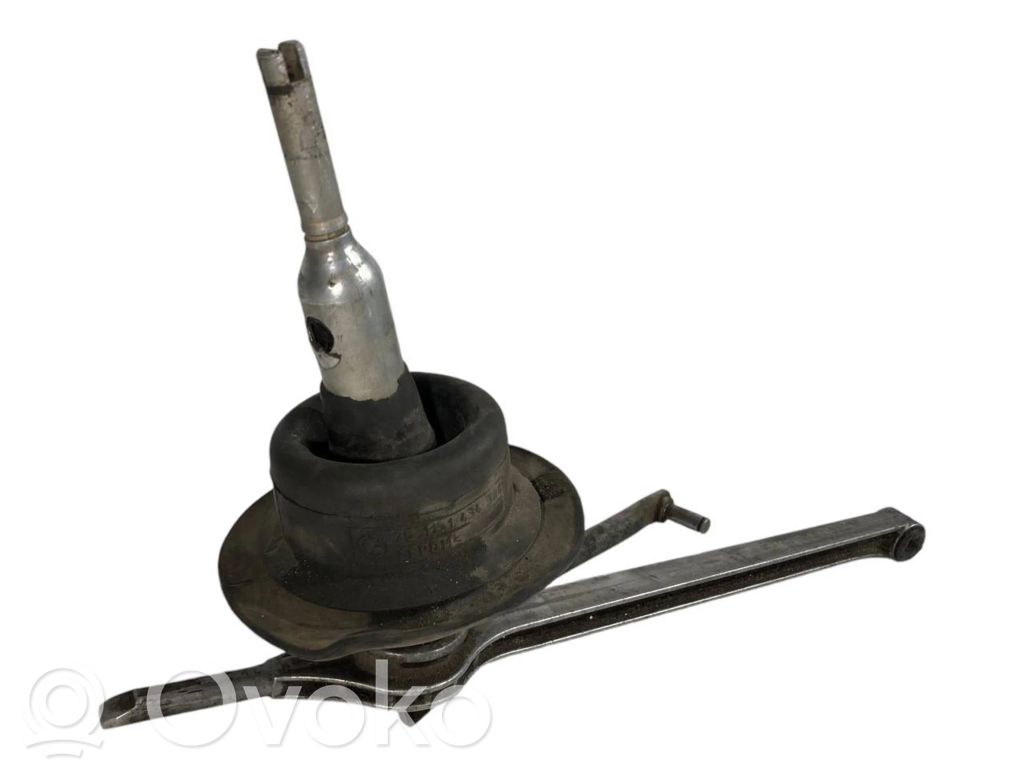 Switching mechanism (sliding mechanism)