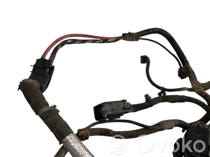 Dzinēja vadu instalācija