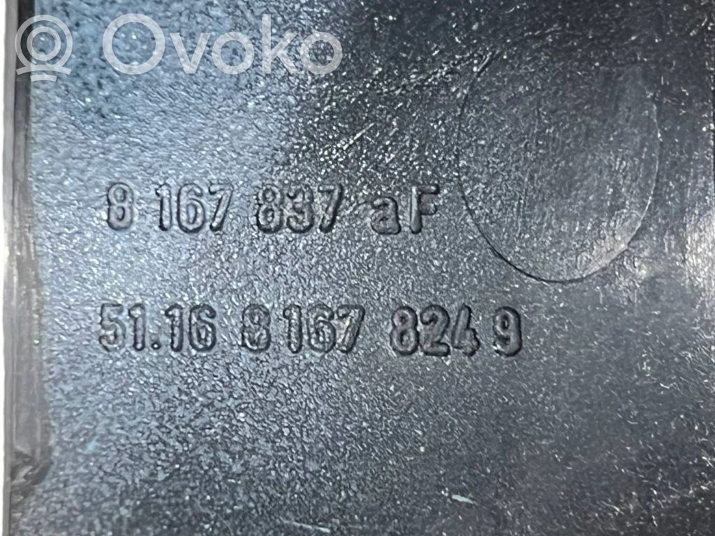 Cita veida salona detaļa