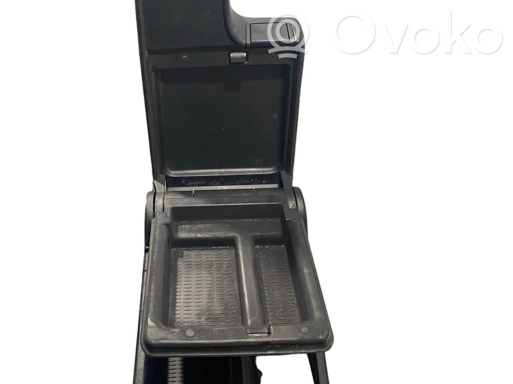 Подлокотник