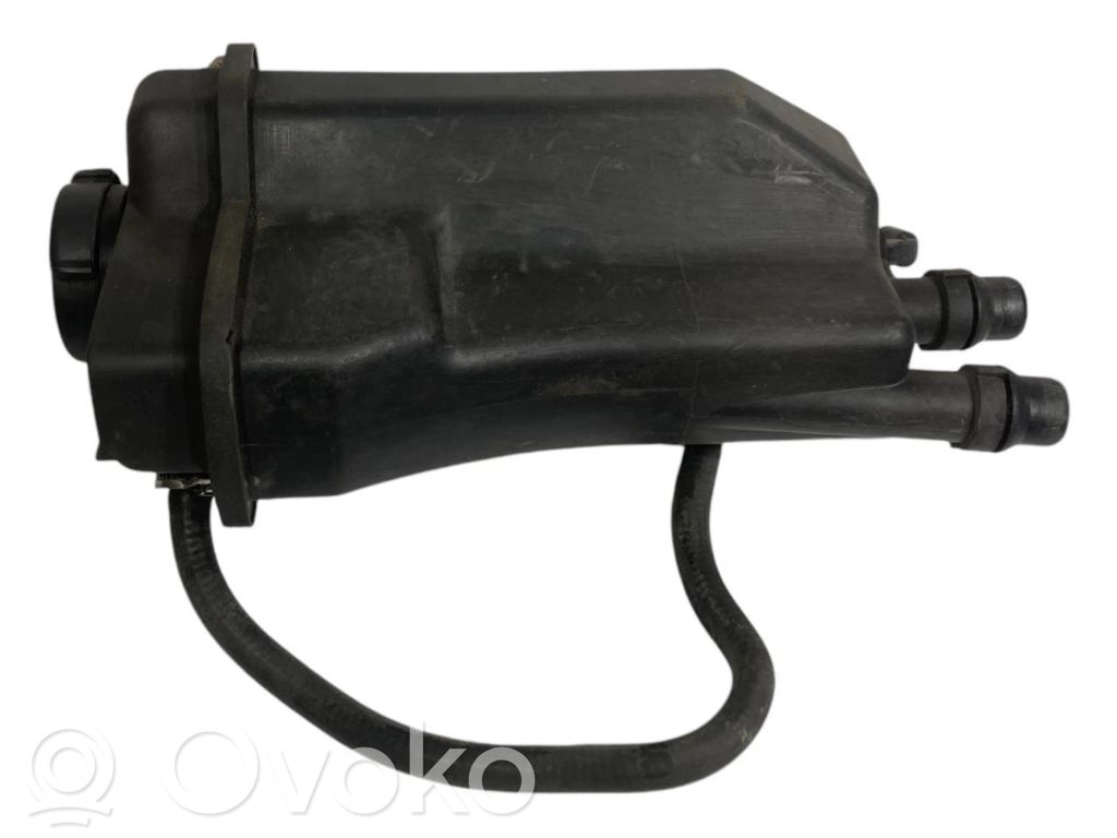 Dzesēšanas šķidruma izplešanās tvertne