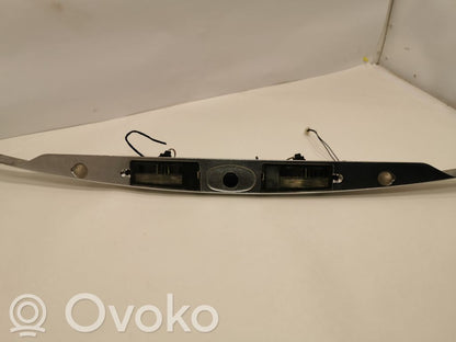 Полоса освещения номерного знака багажника